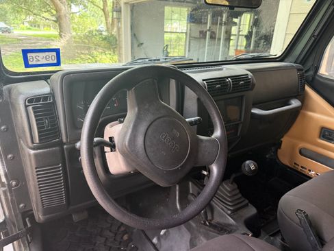 Used 1998 Jeep Wrangler SE AWD/4WD image 8