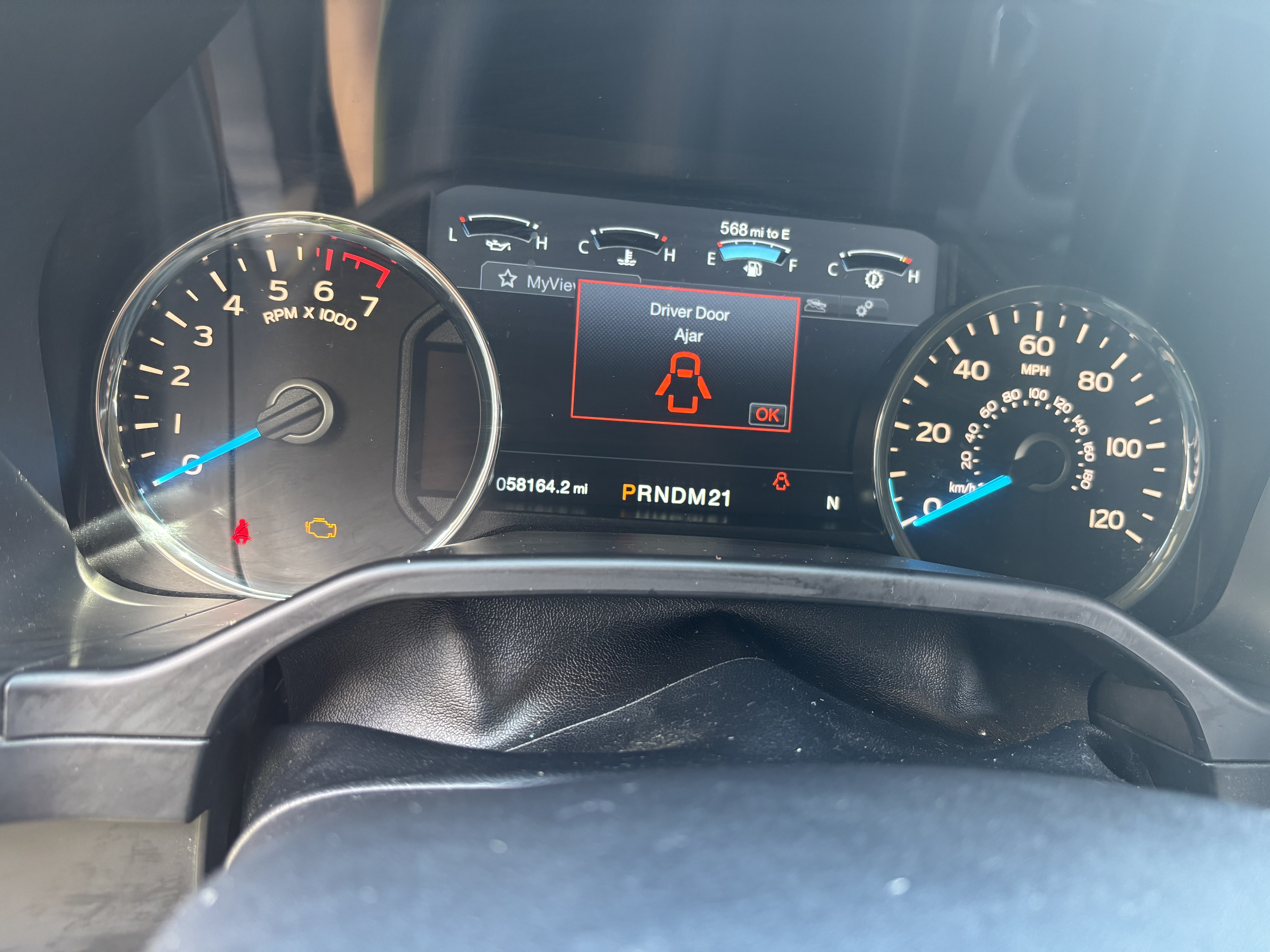 Used 2015 Ford F150 Lariat w/ Equipment Group 501A Mid AWD/4WD image 24