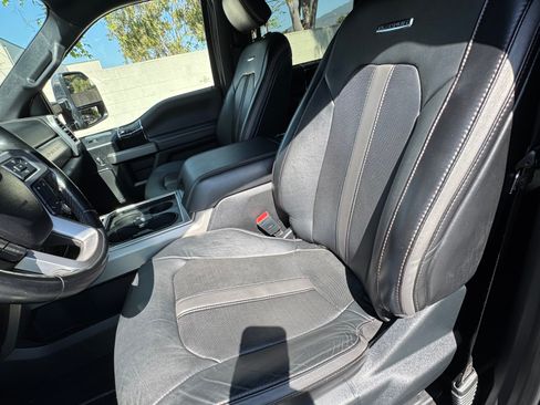 Used 2021 Ford F250 Platinum w/ FX4 Off-Road Package image 15