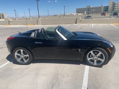 Used 2007 Pontiac Solstice GXP w/ Premium Package image 6