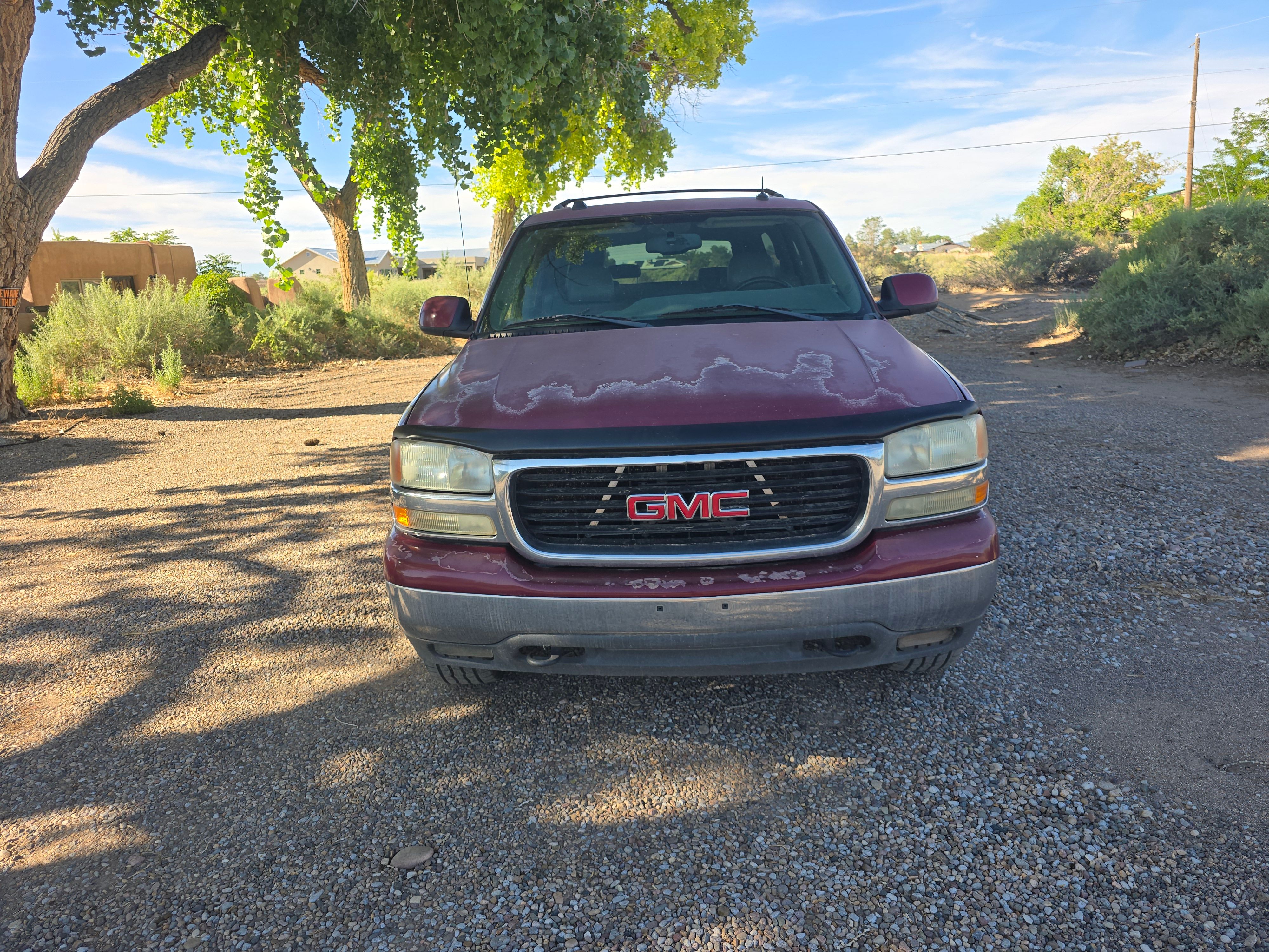 Used 2004 GMC Yukon XL SLT w/ Preferred Equipment Group AWD/4WD image 2