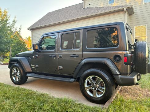Used 2019 Jeep Wrangler Unlimited Sport S AWD/4WD image 6