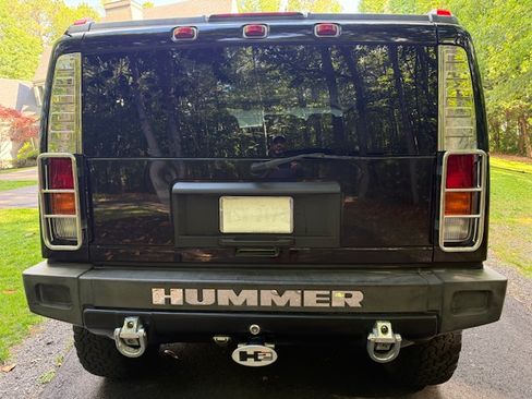 Used 2004 HUMMER H2 w/ Preferred Equipment Group AWD/4WD image 24
