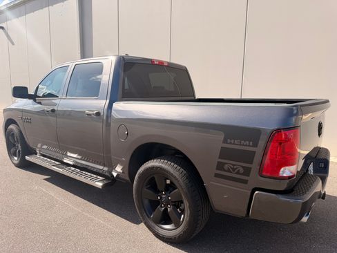 Used 2017 RAM 1500 Express w/ Express Value Package RWD image 5