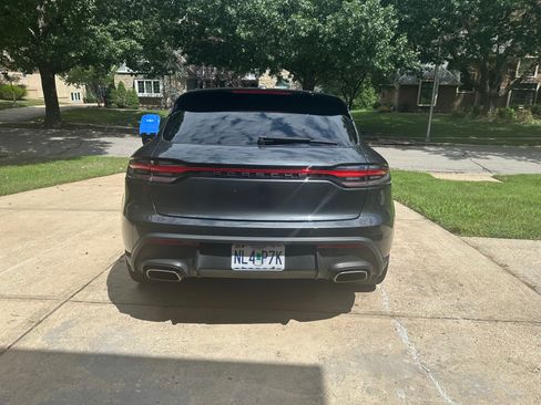 Used 2023 Porsche Macan Turbo AWD/4WD image 6