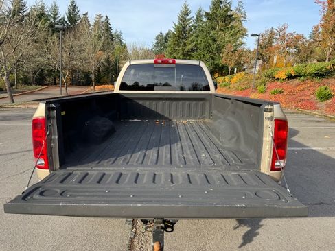 Used 2004 Dodge Ram 2500 Truck SLT w/ Trailer Tow Group image 5
