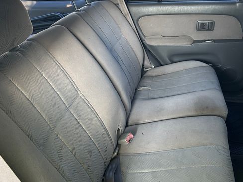 Used 2001 Toyota 4Runner SR5 RWD image 10
