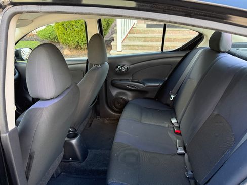 Used 2012 Nissan Versa 1.8 S w/ SL Tech Pkg image 11