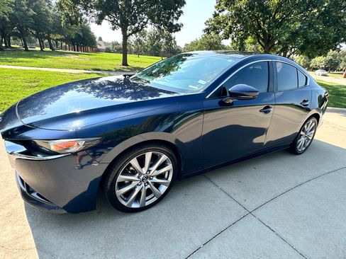 Used 2019 MAZDA MAZDA3 Sedan w/ Select Package image 1