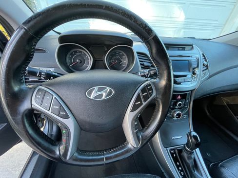 Used 2015 Hyundai Elantra Limited FWD image 5