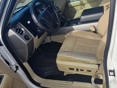 Used 2015 Ford Expedition XLT w/ Equipment Group 202A image 6