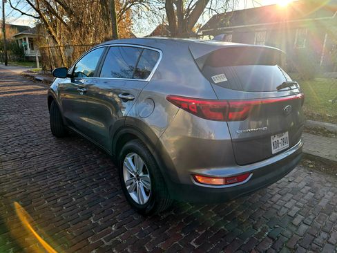 Used 2018 Kia Sportage LX image 13