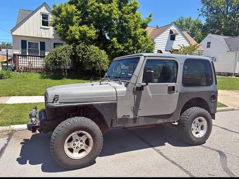 Used 2002 Jeep Wrangler SE AWD/4WD image 1