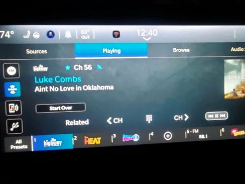 Used 2024 Jeep Wrangler Unlimited Sport image 23