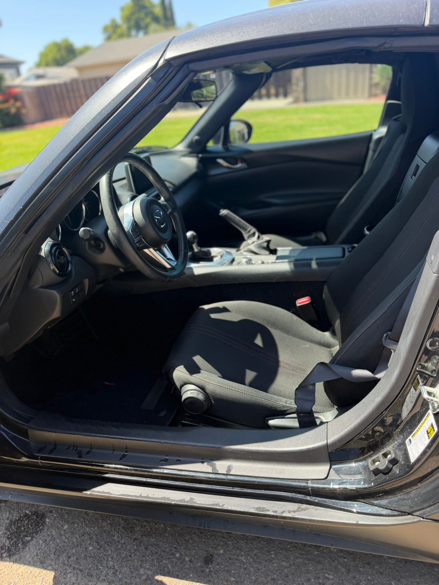 Used 2017 MAZDA MX-5 Miata RF Club RWD image 2