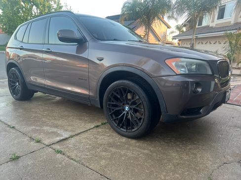 Used 2011 BMW X3 xDrive35i image 1