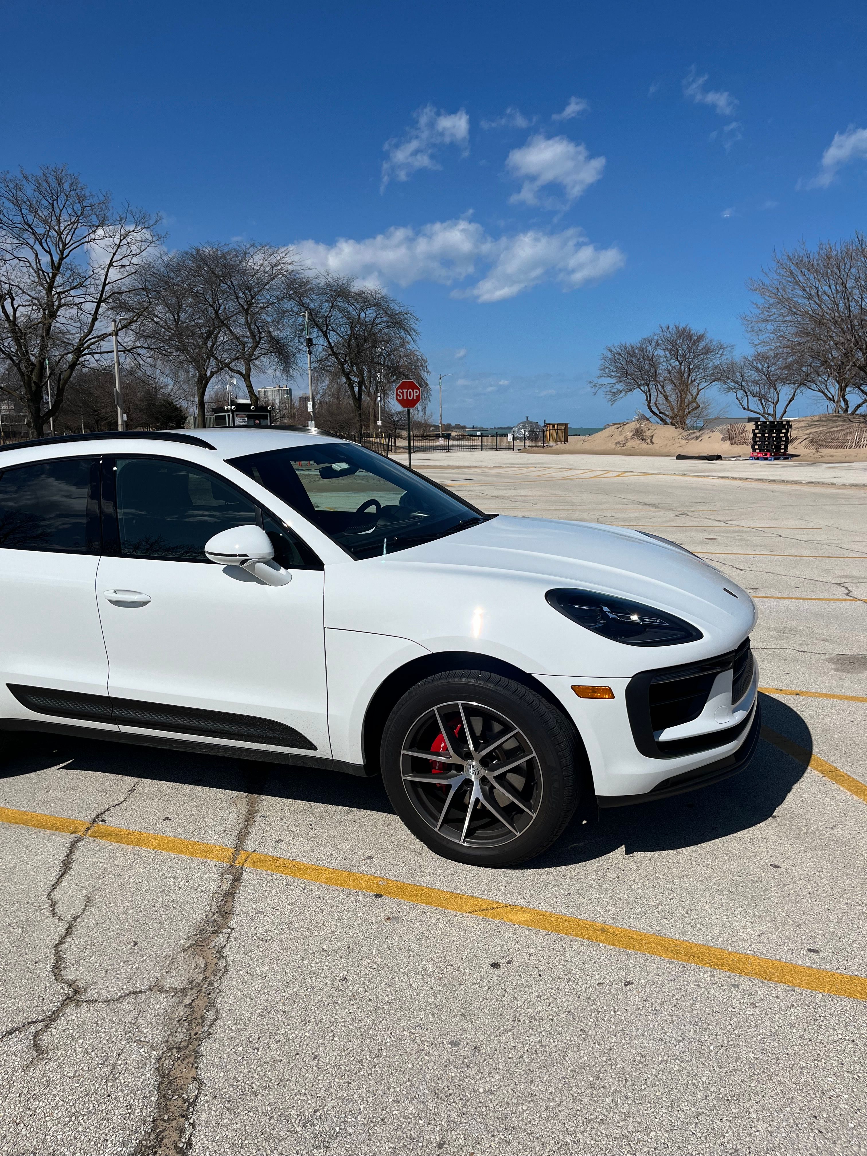 Used 2025 Porsche Macan S AWD/4WD image 1