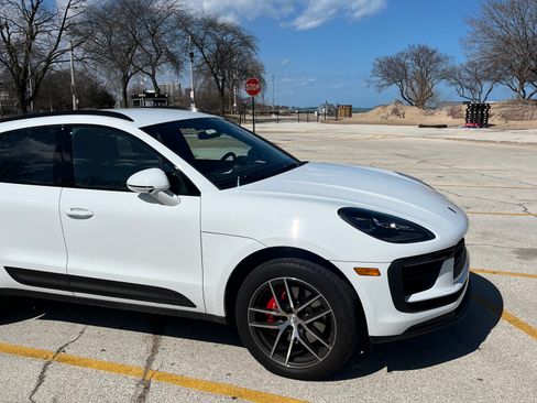 Used 2025 Porsche Macan S image 1