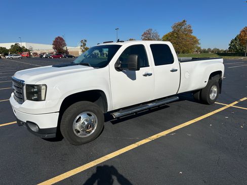 Used 2013 GMC Sierra 3500 Denali image 1