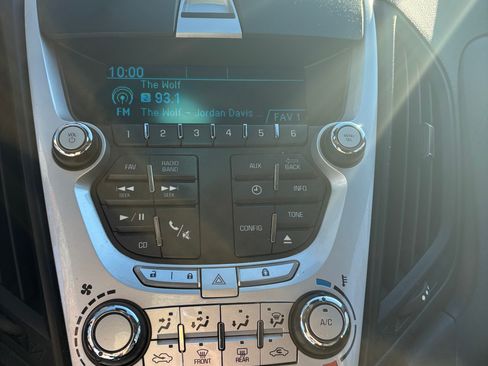 Used 2013 Chevrolet Equinox LS image 9