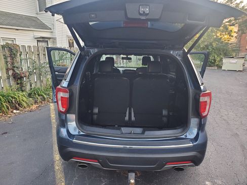 Used 2018 Ford Explorer Limited image 8