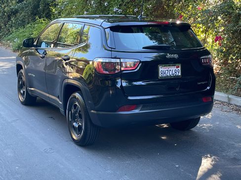 Used 2018 Jeep Compass Sport image 5