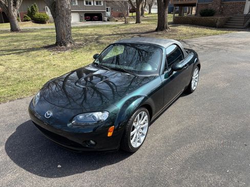 Used 2007 MAZDA MX-5 Miata Touring image 1