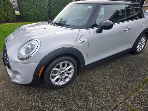 Used 2015 MINI Cooper S image 16