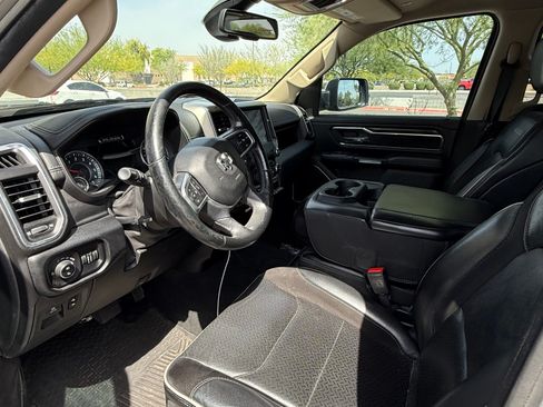 Used 2019 RAM 1500 Laramie w/ Off Road Group image 11