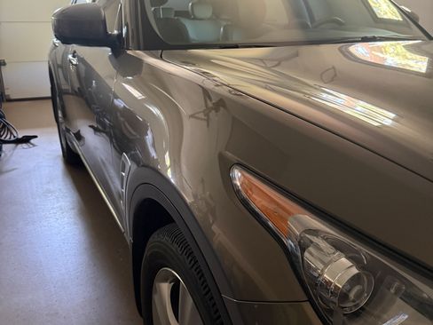 Used 2010 INFINITI FX35 AWD w/ Navigation Pkg image 4
