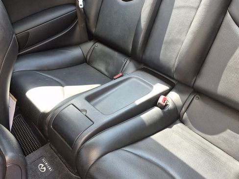 Used 2011 INFINITI G37 Journey w/ Premium Pkg image 11