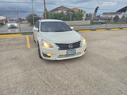 Used 2015 Nissan Altima 2.5 S w/ Display Audio Package