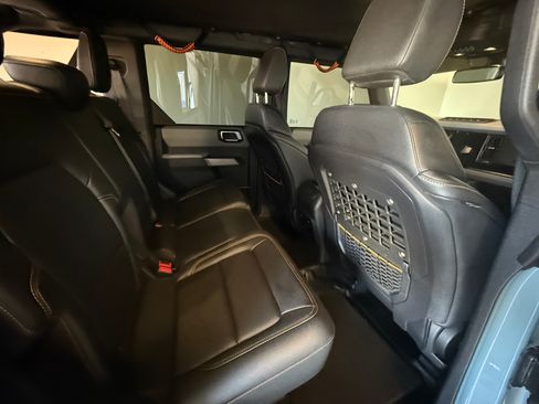 Used 2021 Ford Bronco Badlands image 14