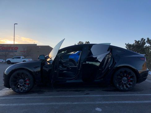 Used 2023 Tesla Model 3 Performance image 18