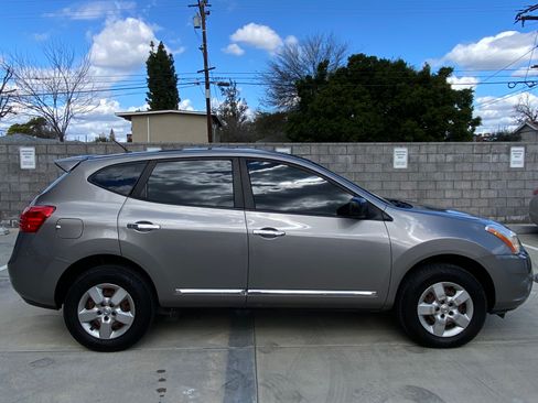 Used 2013 Nissan Rogue S image 5
