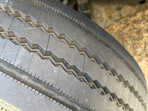 Used 2008 Ford F550 4x4 Regular Cab Super Duty image 9