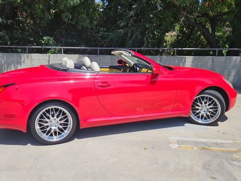 Used 2002 Lexus SC 430 Convertible image 24