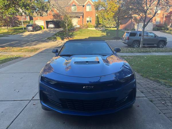 Used 2022 Chevrolet Camaro SS RWD image 5