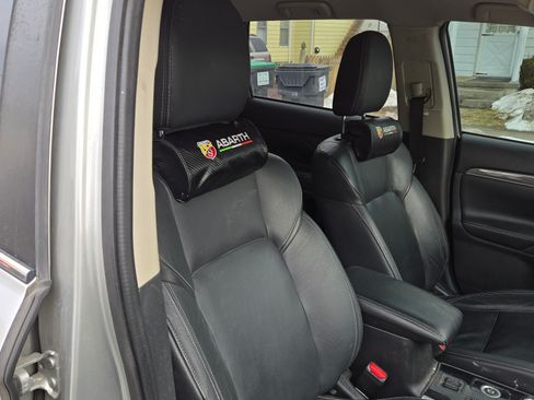 Used 2020 Mitsubishi Outlander SEL image 8