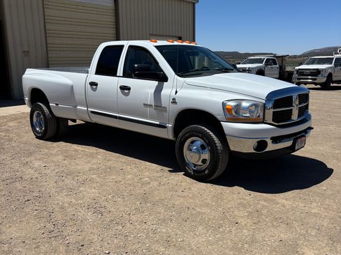 Used 2006 Dodge Ram 3500 Truck SLT w/ Quad Cab Big Horn Value Group AWD/4WD image 9