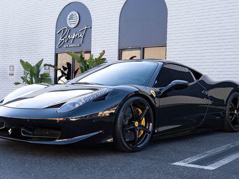 Used 2011 Ferrari 458 Italia Coupe image 1