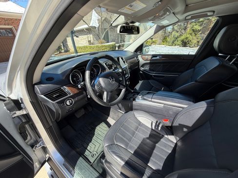 Used 2014 Mercedes-Benz GL 450 4MATIC image 6