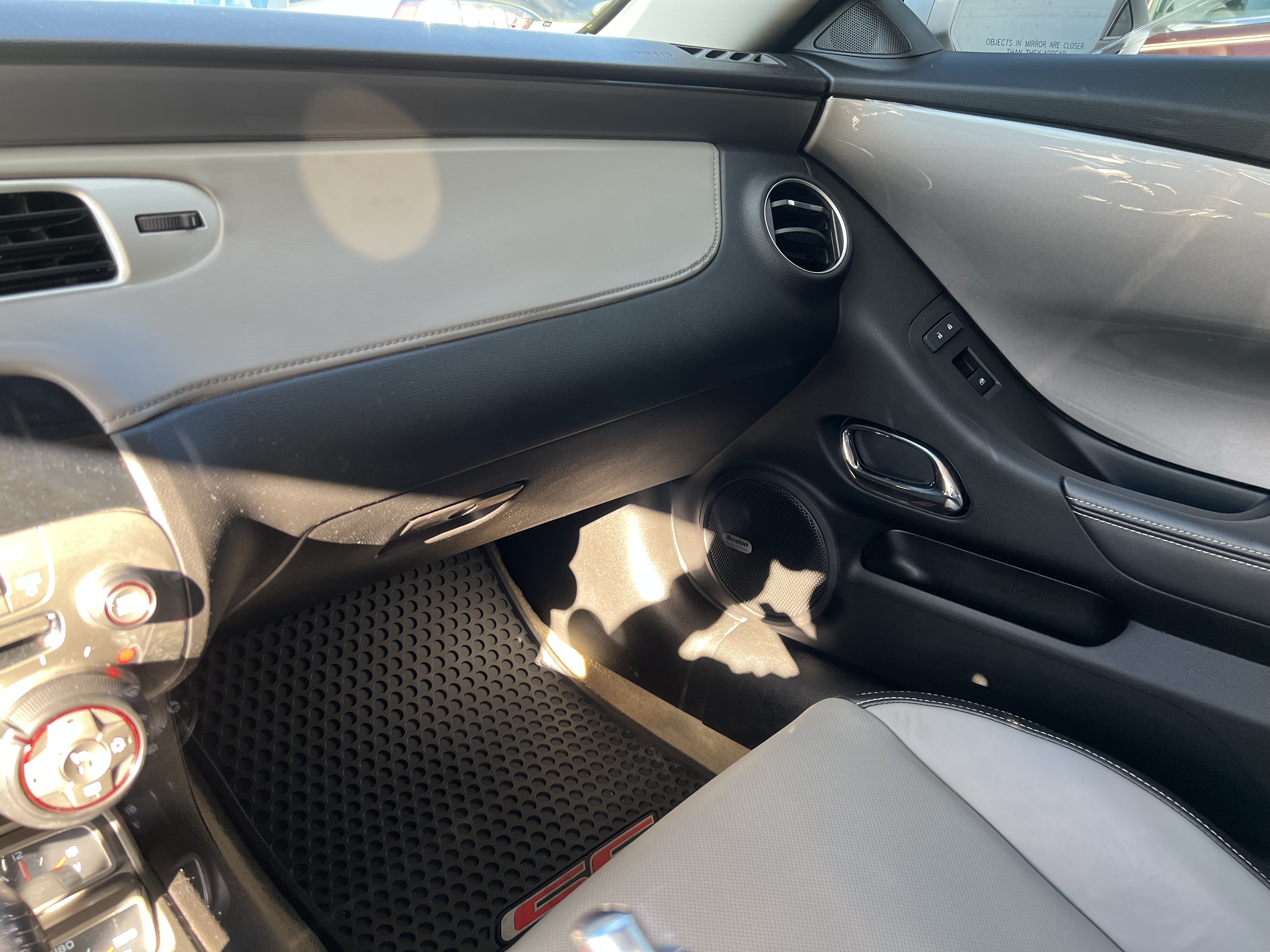 Used 2012 Chevrolet Camaro LT RWD image 25