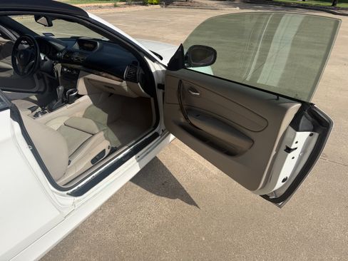 Used 2011 BMW 128i Convertible RWD image 20