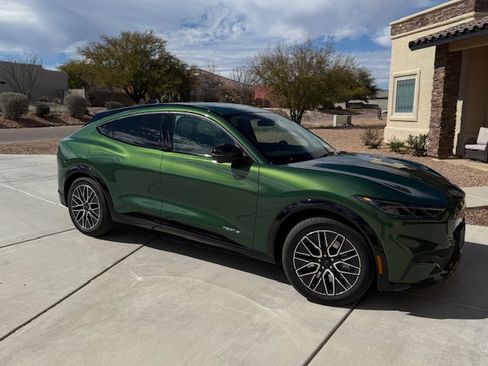 Used 2024 Ford Mustang Mach-E Premium image 1