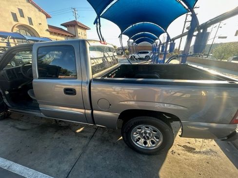 Used 2006 GMC Sierra 1500 SL image 5