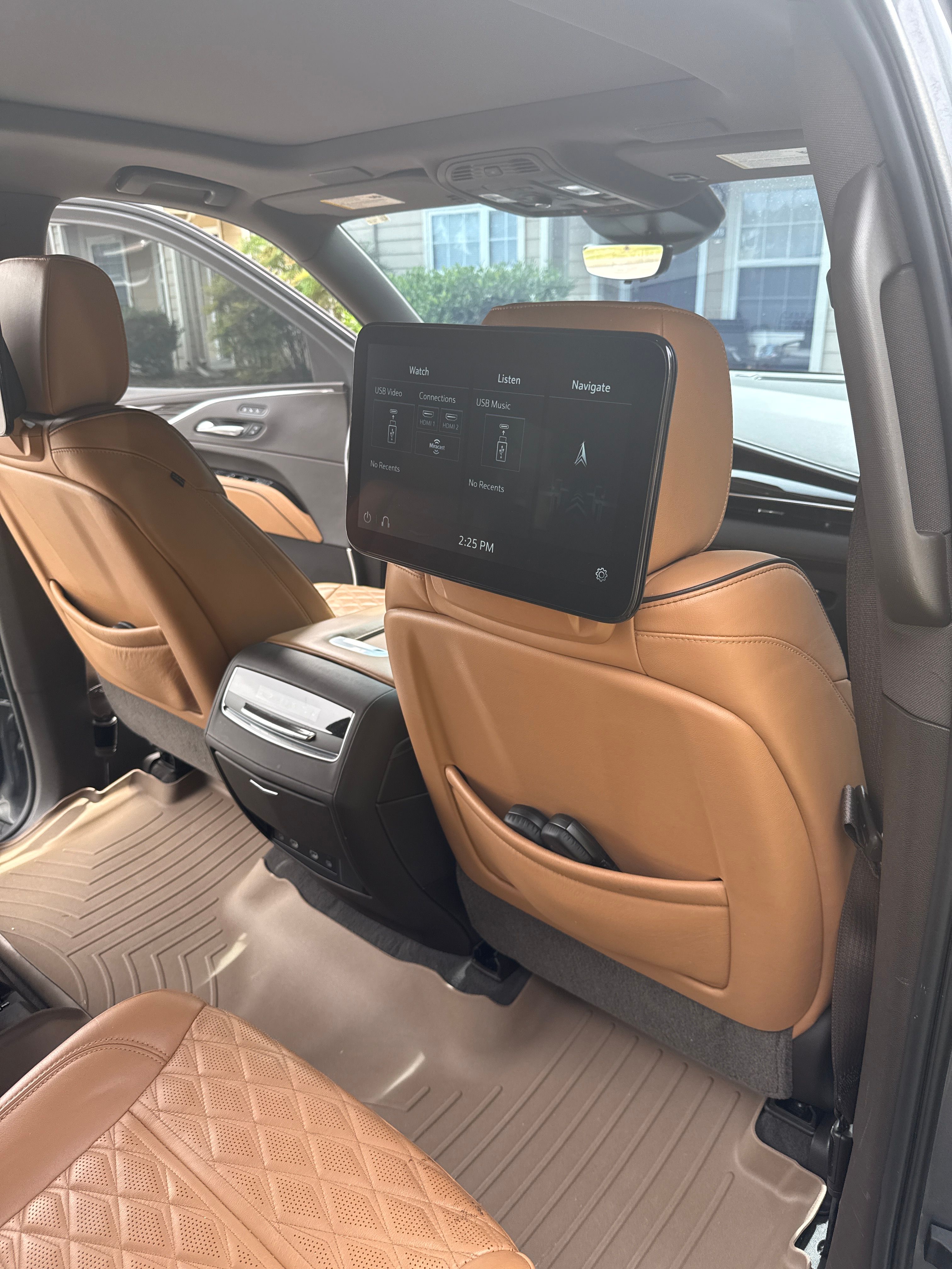 Used 2021 Cadillac Escalade Sport w/ Driver Assist Tech Package AWD/4WD image 10
