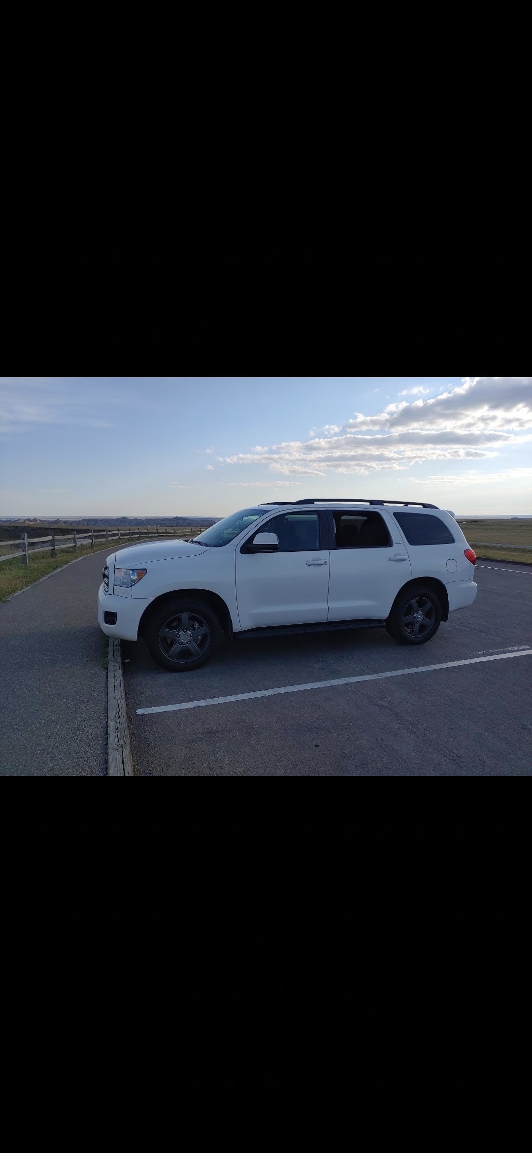 Used 2016 Toyota Sequoia SR5 w/ Sport Appearance Package AWD/4WD image 13