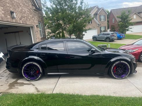 Used 2020 Dodge Charger Scat Pack RWD image 2