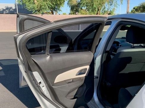 Used 2016 Chevrolet Cruze LS image 14